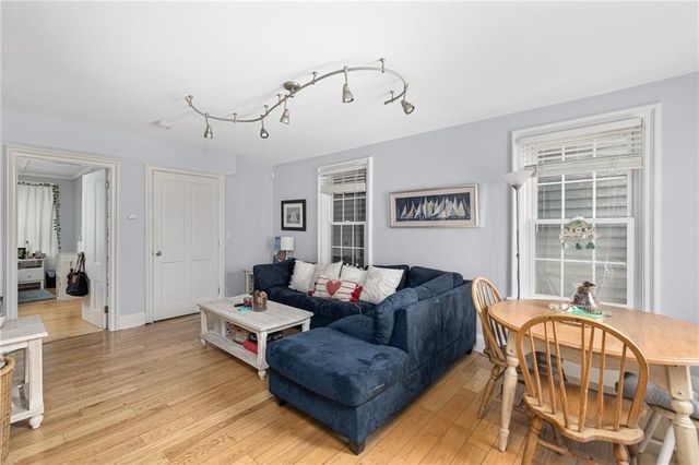 423 Thames Street 2, Newport, RI 02840