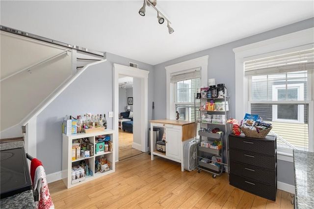 423 Thames Street 2, Newport, RI 02840