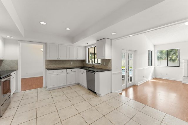 1210 FAIRWAY DR, Winter Park, FL 32792