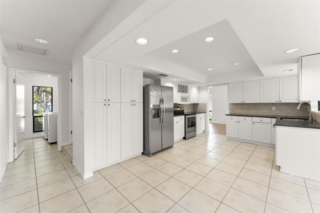 1210 FAIRWAY DR, Winter Park, FL 32792