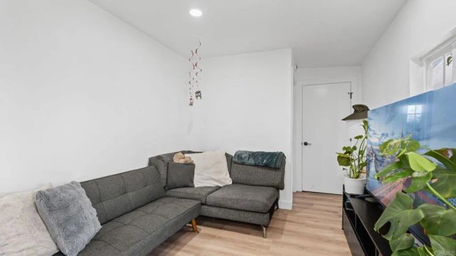 2181 Franklin Avenue, San Diego, CA 92113