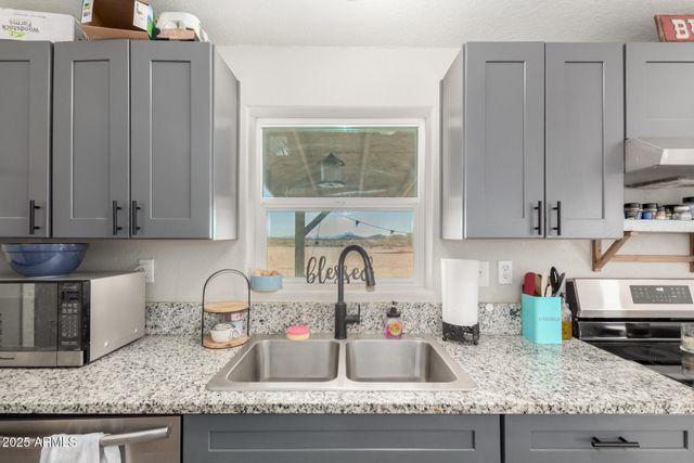 38203 W LATHAM Street, Tonopah, AZ 85354