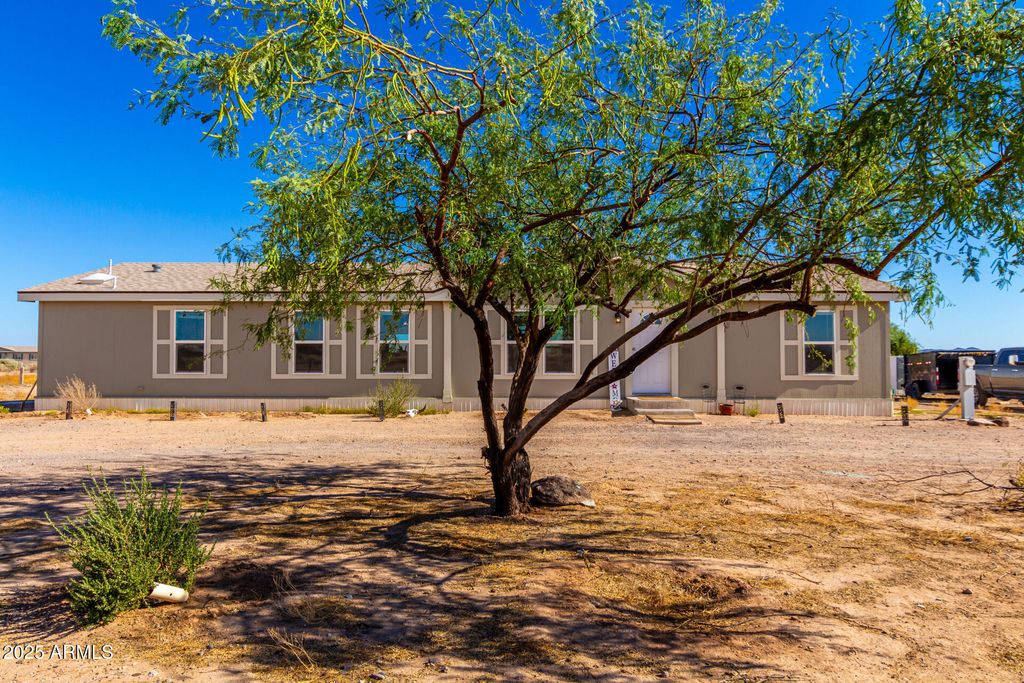 38203 W LATHAM Street, Tonopah, AZ 85354