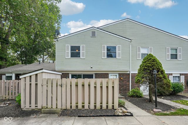 3962 Braddock Road, Indianapolis, IN 46268