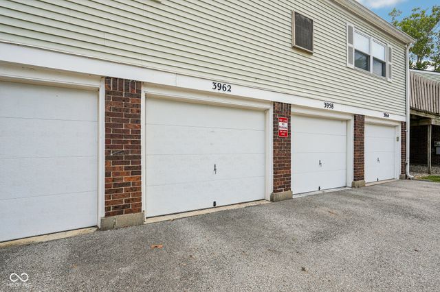 3962 Braddock Road, Indianapolis, IN 46268