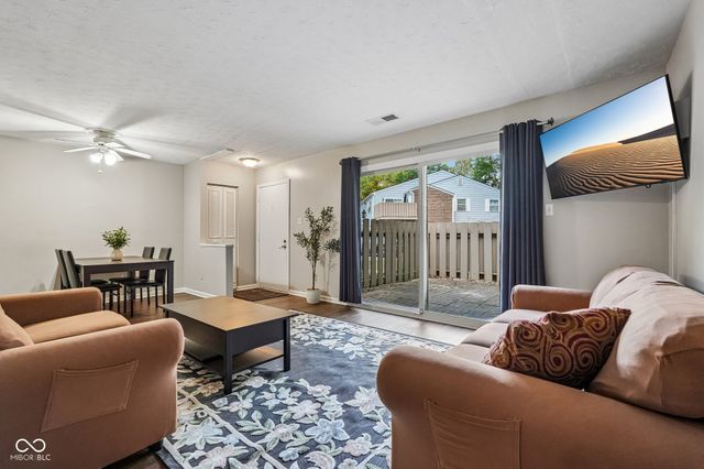 3962 Braddock Road, Indianapolis, IN 46268