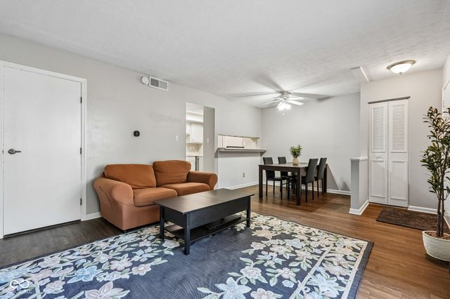 3962 Braddock Road, Indianapolis, IN 46268
