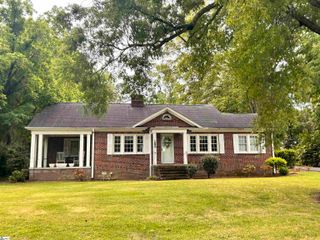 1003 W Main Street, Laurens, SC 29360