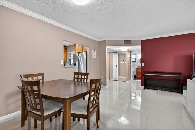 4483 Carambola Circle S 27320, Coconut Creek, FL 33066