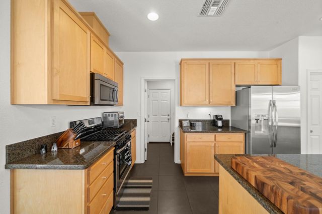 3841 Rock Creek Rd, West Sacramento, CA 95691