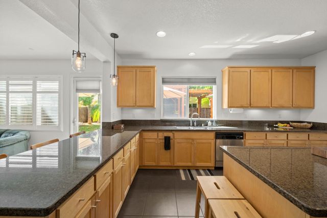 3841 Rock Creek Rd, West Sacramento, CA 95691
