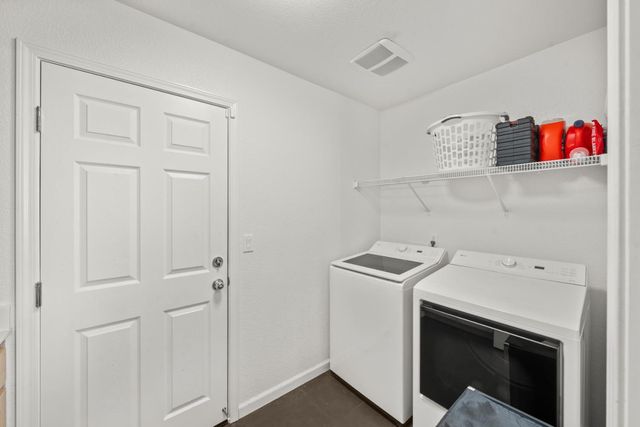 3841 Rock Creek Rd, West Sacramento, CA 95691