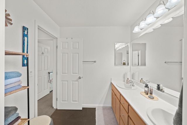 3841 Rock Creek Rd, West Sacramento, CA 95691