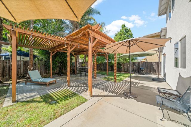 3841 Rock Creek Rd, West Sacramento, CA 95691