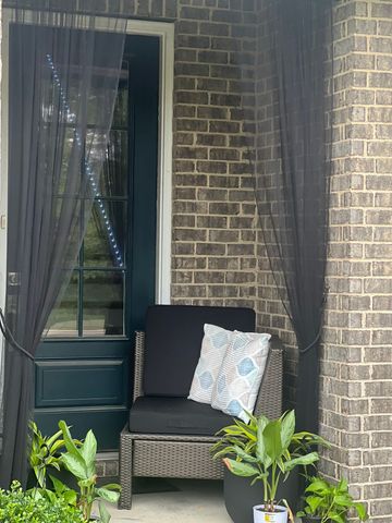 1727 Old Drakes Creek Rd, Hendersonville, TN 37075