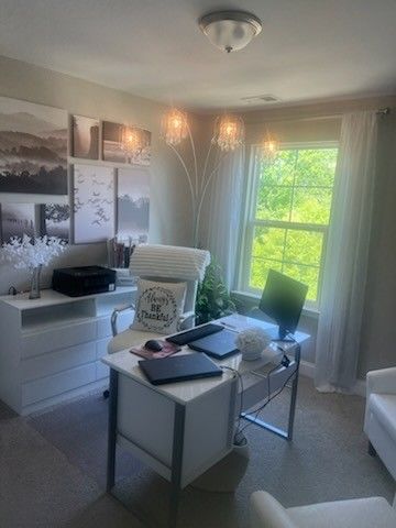 1727 Old Drakes Creek Rd, Hendersonville, TN 37075