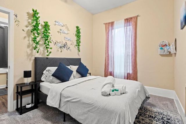 1314 30th Street, Galveston, TX 77550