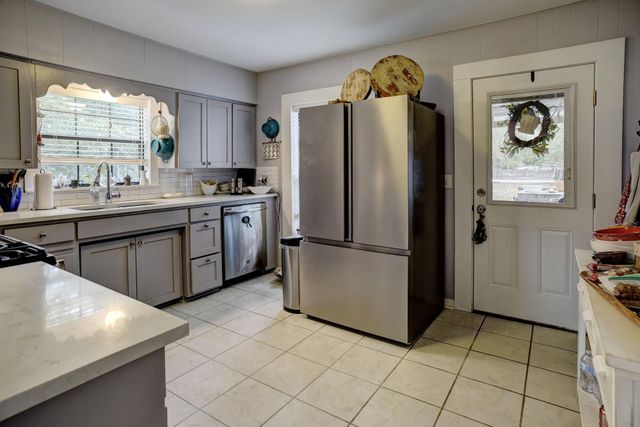 1401 Hill ST, Bastrop, TX 78602