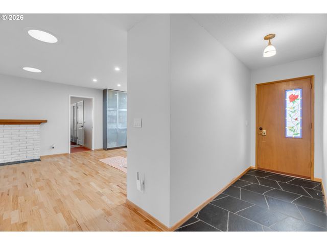 1440 Nw JENNE Ave, Portland, OR 97229