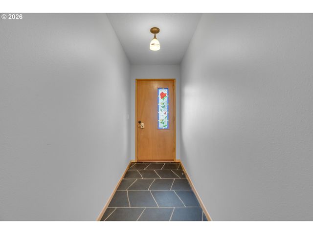 1440 Nw JENNE Ave, Portland, OR 97229