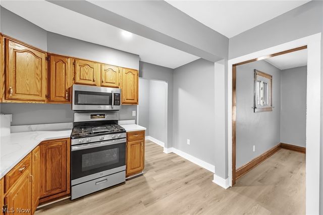 1516 Newton Street, Akron, OH 44305