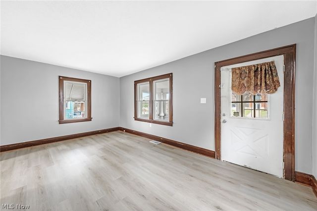 1516 Newton Street, Akron, OH 44305