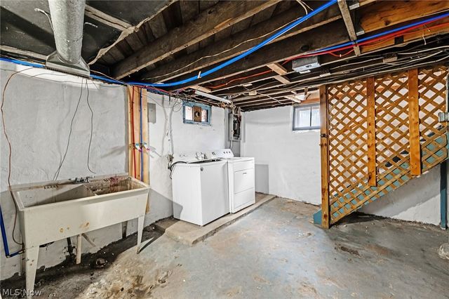 1516 Newton Street, Akron, OH 44305