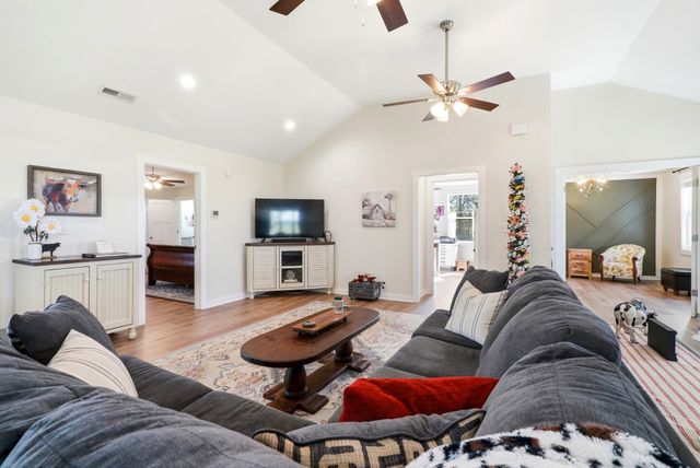 600 Squire Hall Rd, Shelbyville, TN 37160