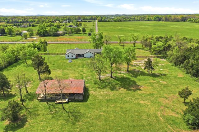 600 Squire Hall Rd, Shelbyville, TN 37160