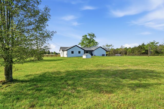 600 Squire Hall Rd, Shelbyville, TN 37160