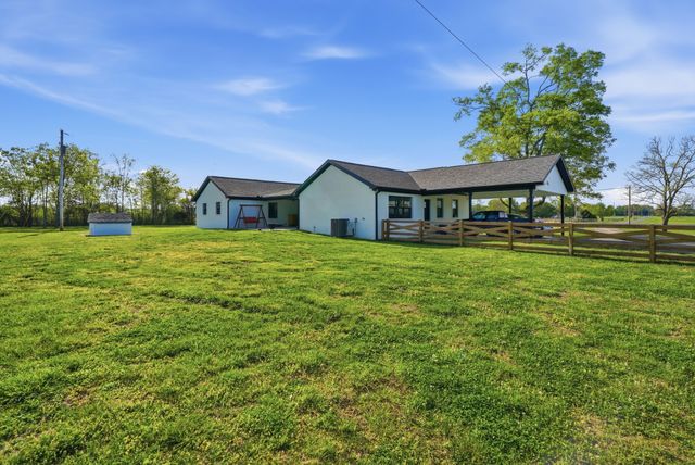 600 Squire Hall Rd, Shelbyville, TN 37160