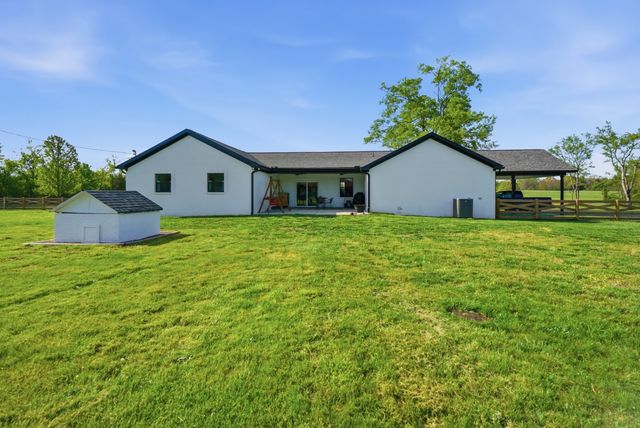 600 Squire Hall Rd, Shelbyville, TN 37160