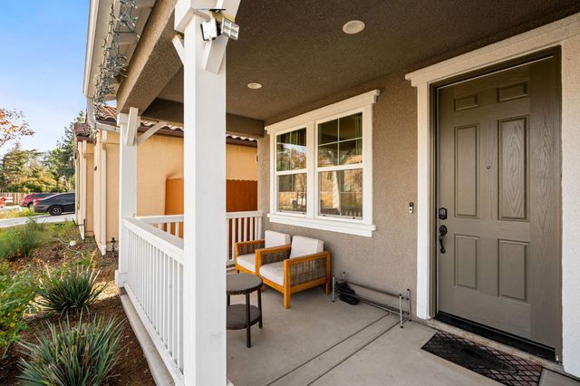 6701 E Providence Avenue, Fresno, CA 93727