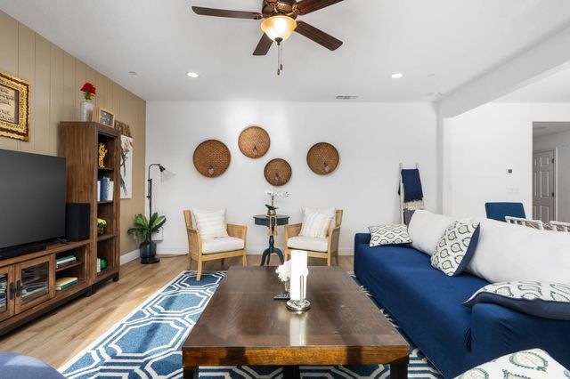 6701 E Providence Avenue, Fresno, CA 93727