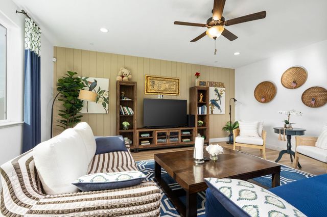 6701 E Providence Avenue, Fresno, CA 93727