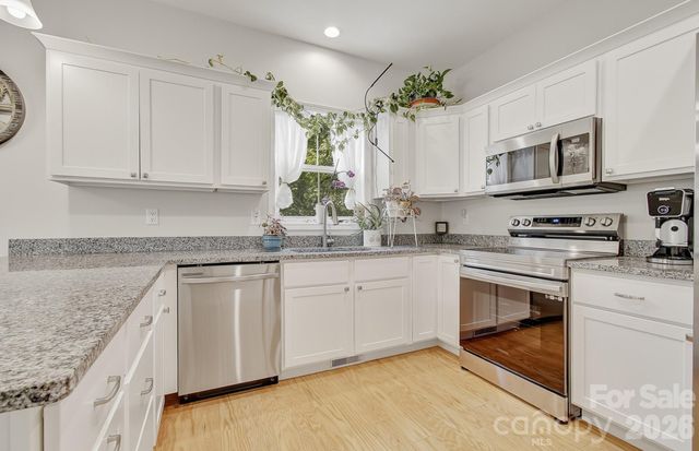 777 High Street, Canton, NC 28716