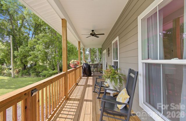 777 High Street, Canton, NC 28716