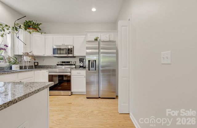777 High Street, Canton, NC 28716