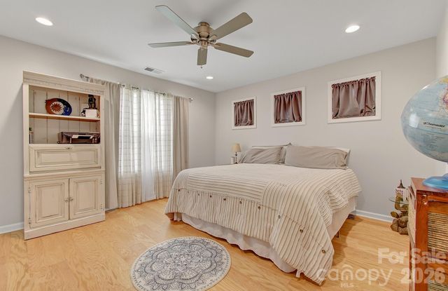 777 High Street, Canton, NC 28716