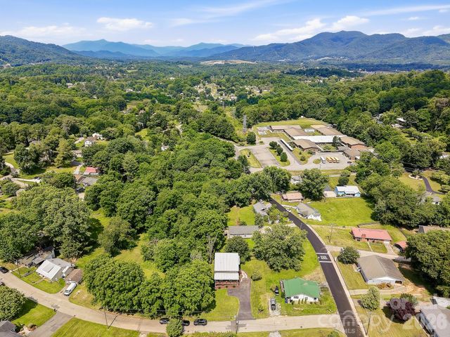 777 High Street, Canton, NC 28716