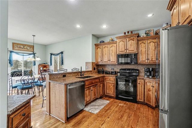 9617 N Adrian Avenue, Kansas City, MO 64154