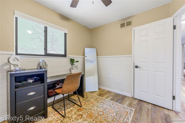 27559 Weddel Avenue, Brownstown, MI 48183