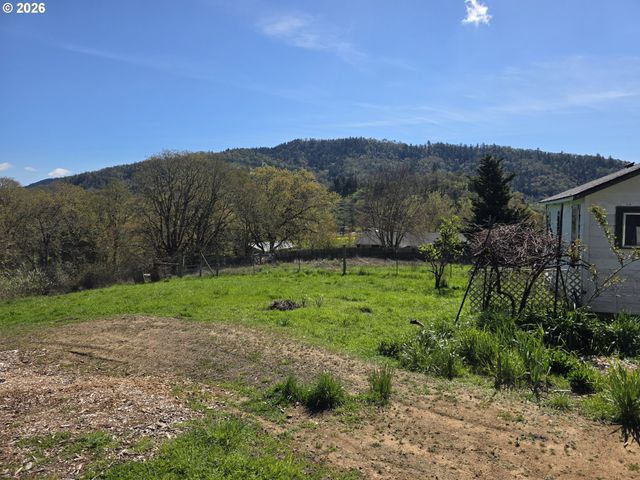 4341 HAPPY VALLEY Rd, Roseburg, OR 97471