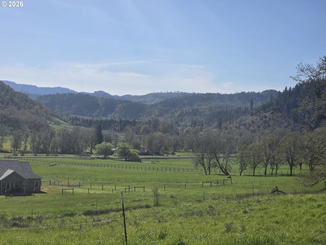 4341 HAPPY VALLEY Rd, Roseburg, OR 97471