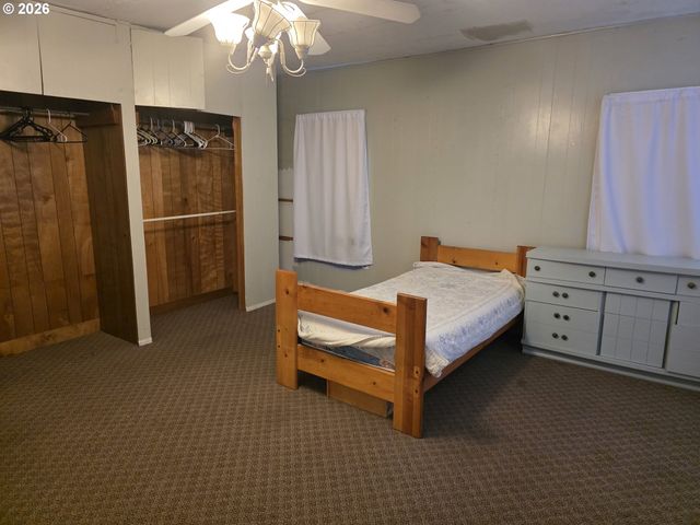 4341 HAPPY VALLEY Rd, Roseburg, OR 97471