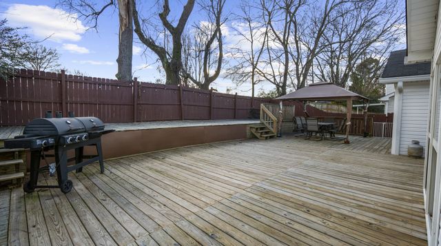 145 Meigs Dr, Murfreesboro, TN 37128