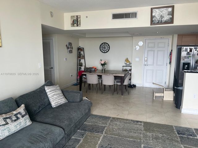 140 S Dixie Hwy 719, Hollywood, FL 33020