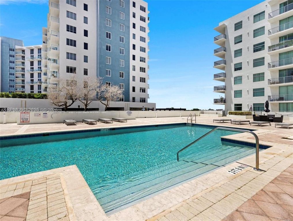 140 S Dixie Hwy 719, Hollywood, FL 33020