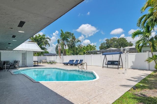 3321 N 37th St, Hollywood, FL 33021