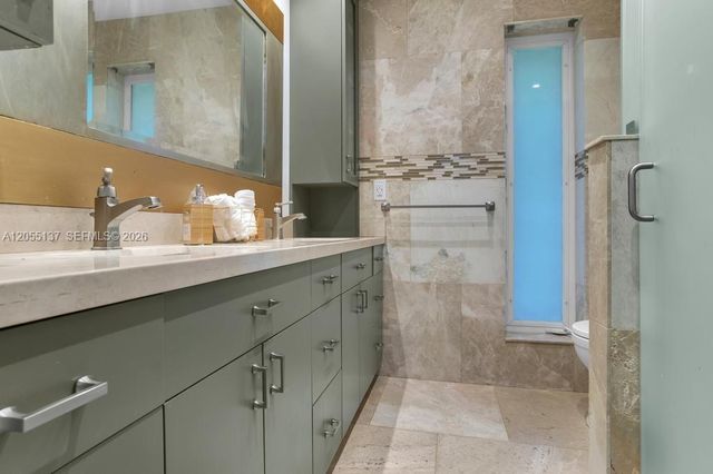 3321 N 37th St, Hollywood, FL 33021